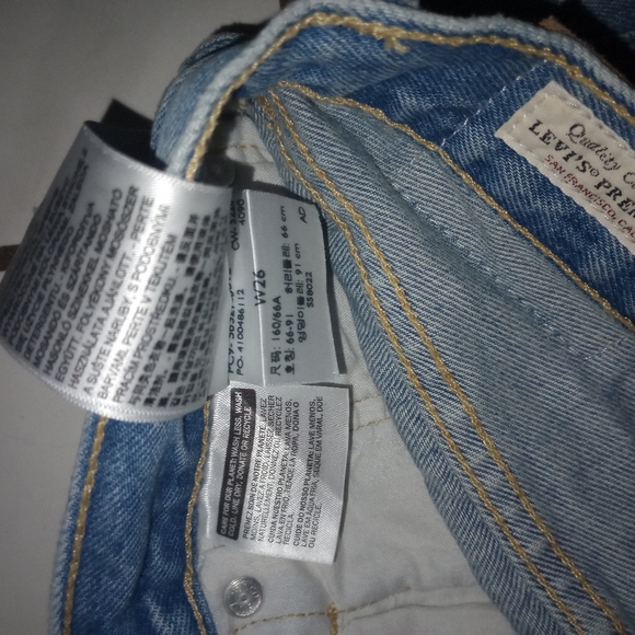 Levi's 501 original distressed button fly highwasted denim jeans W26 medium wash - Picture 5 of 5